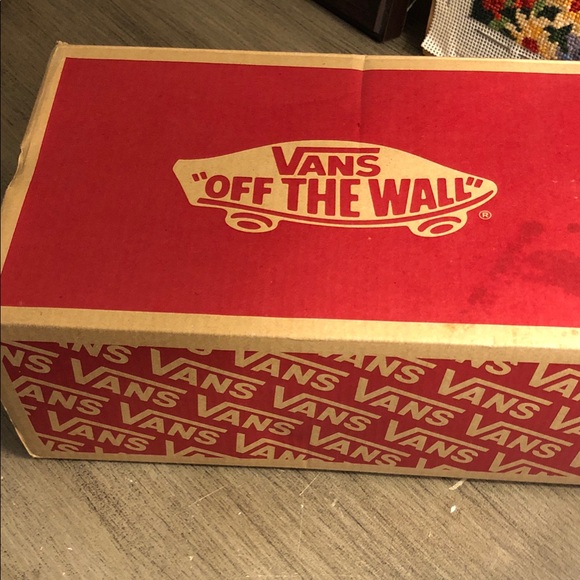 Vans Women’s Old School Black and White - Picture 3 of 8